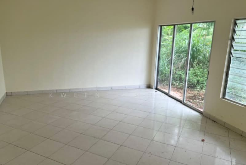 Rumah Teres 2-Tingkat untuk Dijual di Ukay Perdana (Ulu Kelang) - Kweenie Chong - Living Room - PropertyGuru.com.my