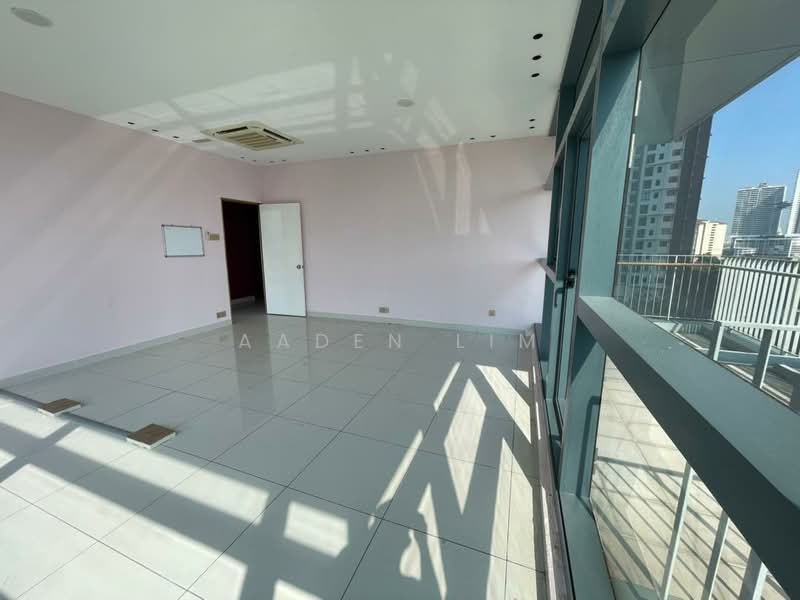 Service Residence for Sale at Serviced Residence @ 3 Towers - Aaden Lim - Interior - PropertyGuru.com.my