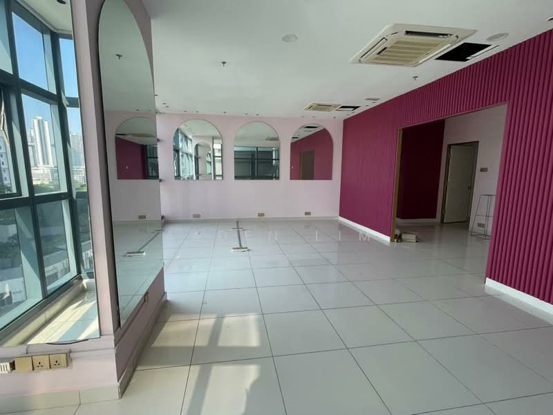 Service Residence for Sale at Serviced Residence @ 3 Towers - Aaden Lim - Interior - PropertyGuru.com.my