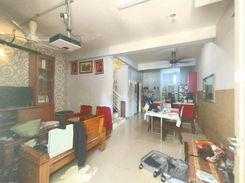 2-storey Terraced House for Sale in Taman Lestari Putra (Seri Kembangan) - Syazue Wanie - Living Room - PropertyGuru.com.my
