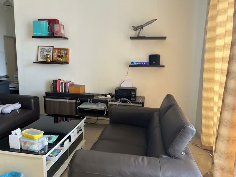 Kondominium untuk Dijual di Vistaria Residensi - Tan Ru Xin - Living Room - PropertyGuru.com.my