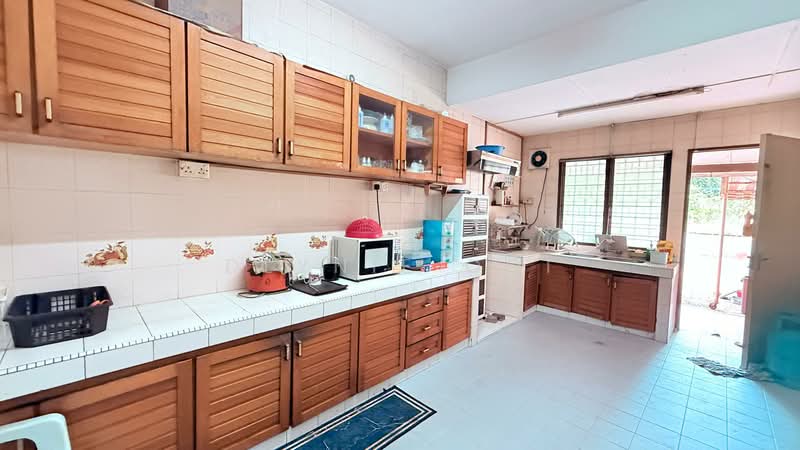 2-storey Terraced House for Sale in Taman Desa (Kuala Lumpur) - Dlynie Ooi - Kitchen - PropertyGuru.com.my