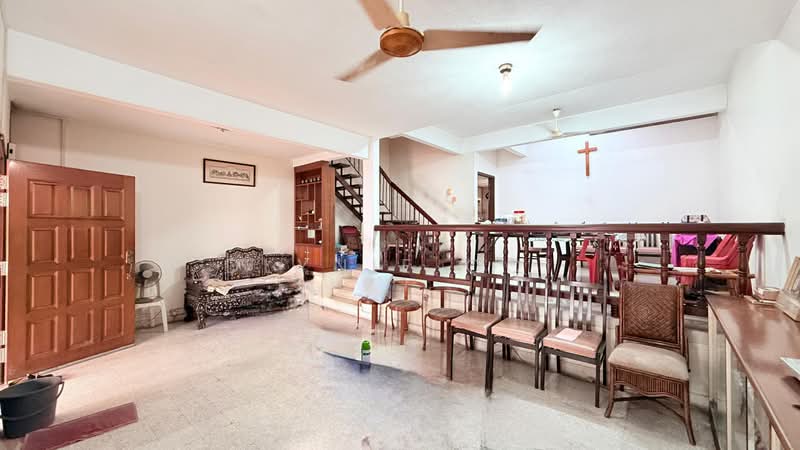2-storey Terraced House for Sale in Taman Desa (Kuala Lumpur) - Dlynie Ooi - Living Room - PropertyGuru.com.my
