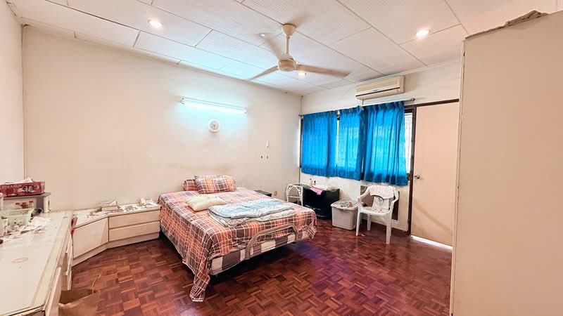 2-storey Terraced House for Sale in Taman Desa (Kuala Lumpur) - Dlynie Ooi - Bedroom - PropertyGuru.com.my