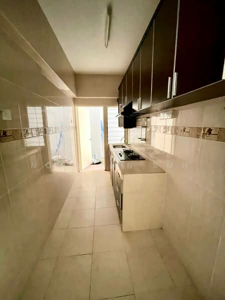 Kondominium untuk Dijual di Kepong Sentral Condominium - Norafian SMH - Kitchen - PropertyGuru.com.my