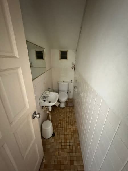 Rumah Berkembar untuk Dijual di Seksyen 1 Wangsa Maju (Wangsa Maju) - Welson Moo - Bathroom - PropertyGuru.com.my