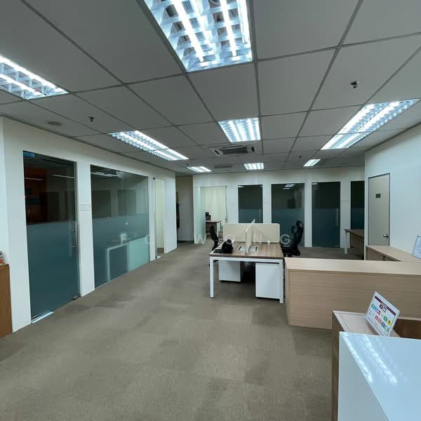 Shop / Office untuk Dijual di Pusat Bandar Puchong (Puchong) - FC Wong - Interior of Setiawalk Office - PropertyGuru.com.my