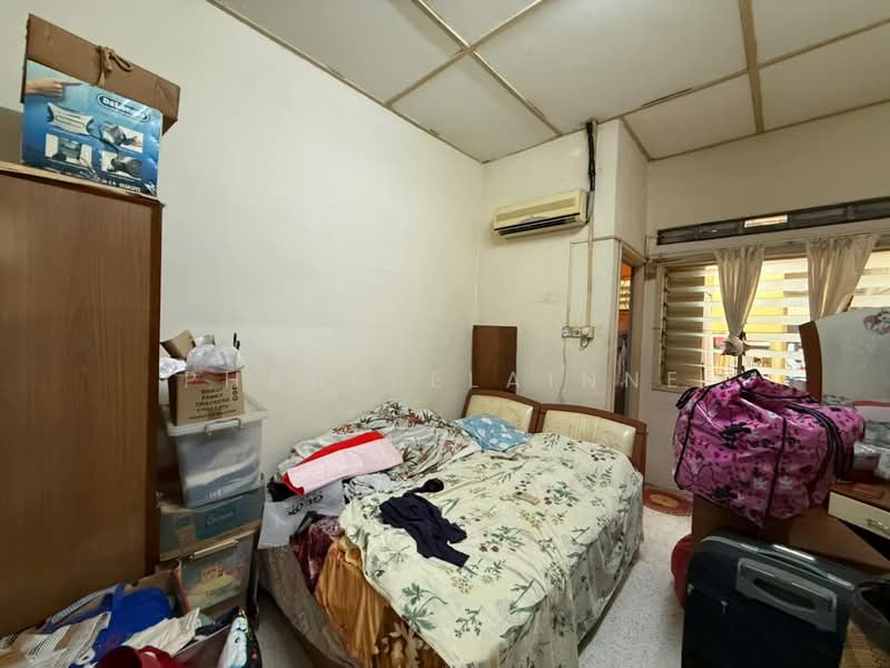 Rumah Teres 1-Tingkat untuk Dijual di Taman Sri Tebrau (Johor Bahru) - Phang Elainne - Bedroom - PropertyGuru.com.my