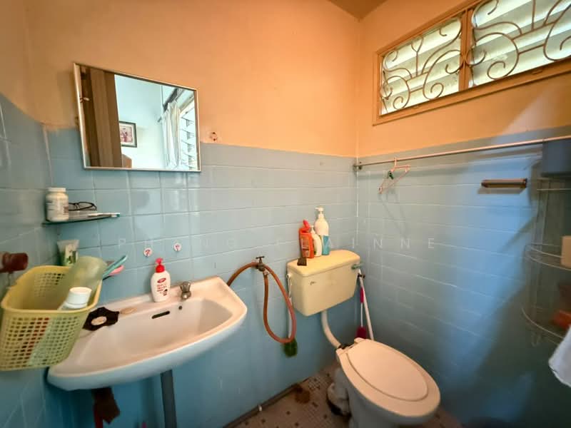 Rumah Teres 1-Tingkat untuk Dijual di Taman Sri Tebrau (Johor Bahru) - Phang Elainne - Bathroom - PropertyGuru.com.my