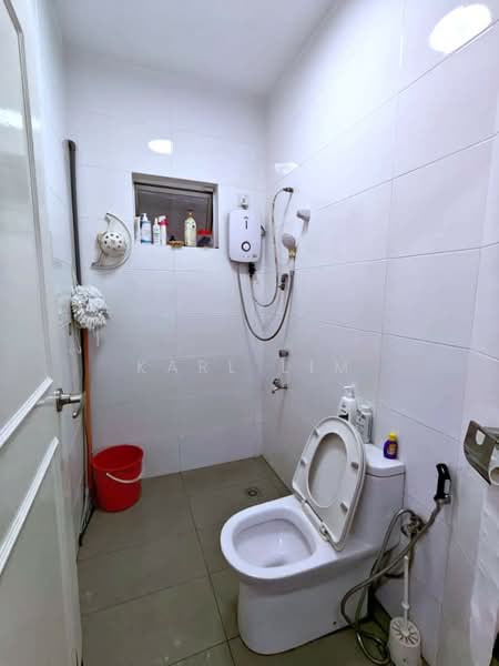 Rumah Teres 2-Tingkat untuk Dijual di Taman Impian Emas (Skudai) - Karl Lim - Bathroom - PropertyGuru.com.my