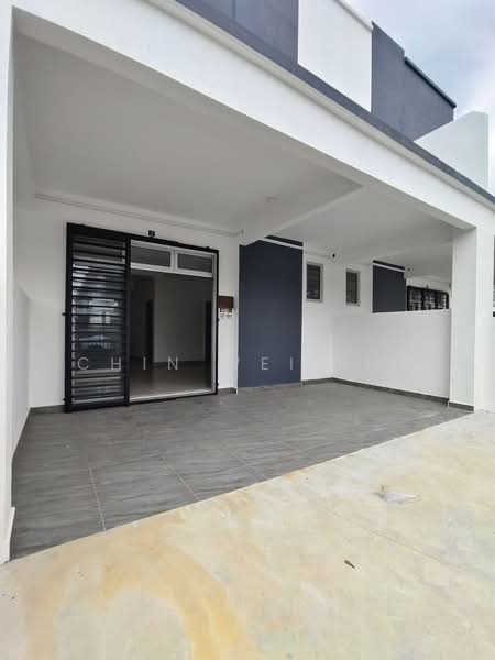 Rumah Teres 2-Tingkat untuk Dijual di Taman Mengkibol (Kluang) - Chin Wei Lim - PropertyGuru.com.my