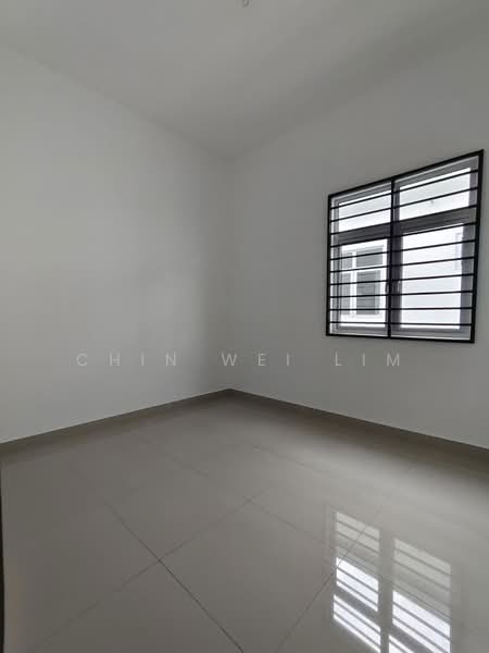 Rumah Teres 2-Tingkat untuk Dijual di Taman Mengkibol (Kluang) - Chin Wei Lim - PropertyGuru.com.my