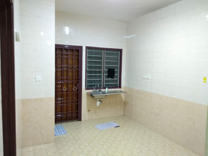 2-storey Terraced House for Sale in Bandar Botanic (Klang) - Doris Lim - Kitchen - PropertyGuru.com.my