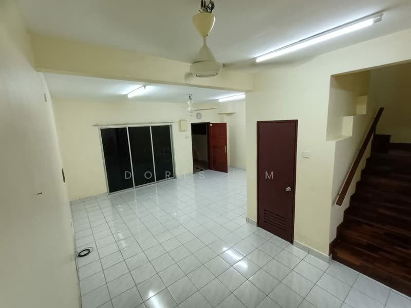 2-storey Terraced House for Sale in Bandar Botanic (Klang) - Doris Lim - Living Room - PropertyGuru.com.my