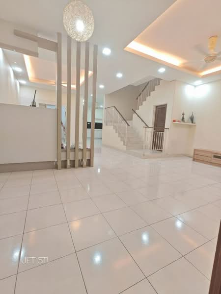 Rumah Teres 2-Tingkat untuk Dijual di Setia Alam (Selangor) - Alwin Lee - Living Room - PropertyGuru.com.my