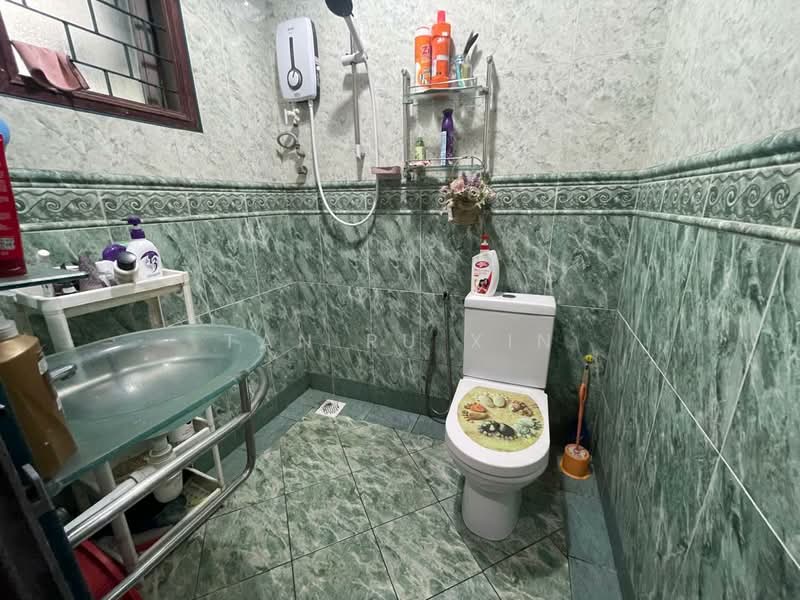 Rumah Teres 1-Tingkat untuk Dijual di Taman Desa Cheras (Cheras) - Tan Ru Xin - Bathroom - PropertyGuru.com.my