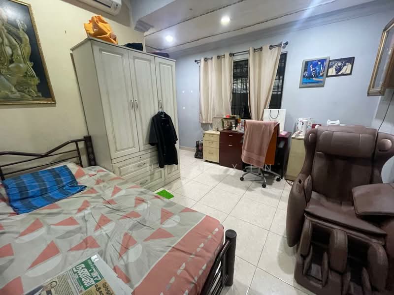 Rumah Teres 1-Tingkat untuk Dijual di Taman Desa Cheras (Cheras) - Tan Ru Xin - Bedroom - PropertyGuru.com.my