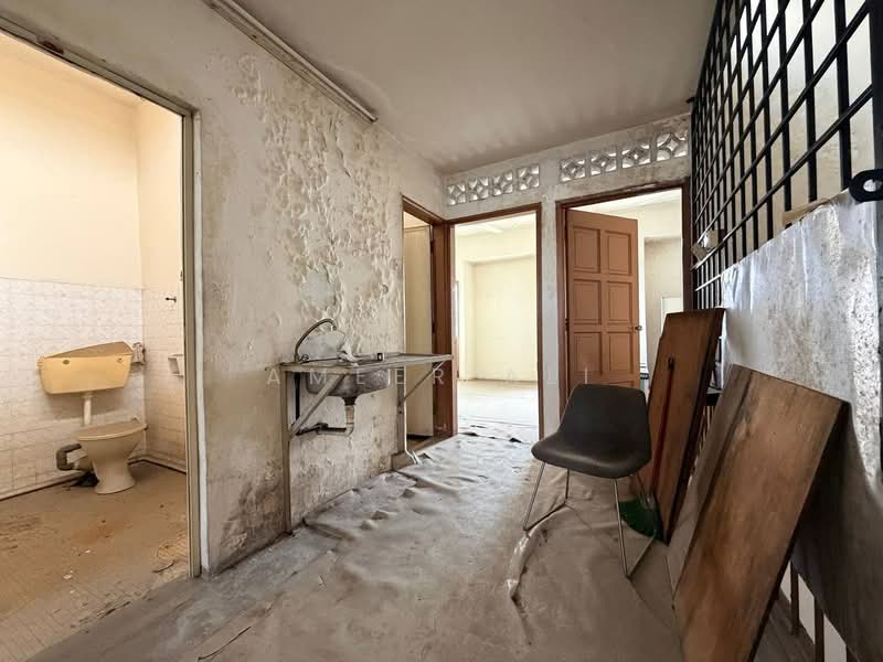2-storey Terraced House for Sale in Taman Maluri (Cheras) - Ameer Ali - Bathroom - PropertyGuru.com.my