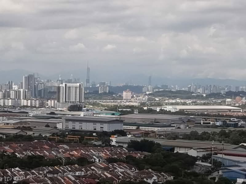 Kediaman Servis untuk Disewa di The Square SOHO @ One City USJ 25 - Chin Thong Pan - Exterior - PropertyGuru.com.my