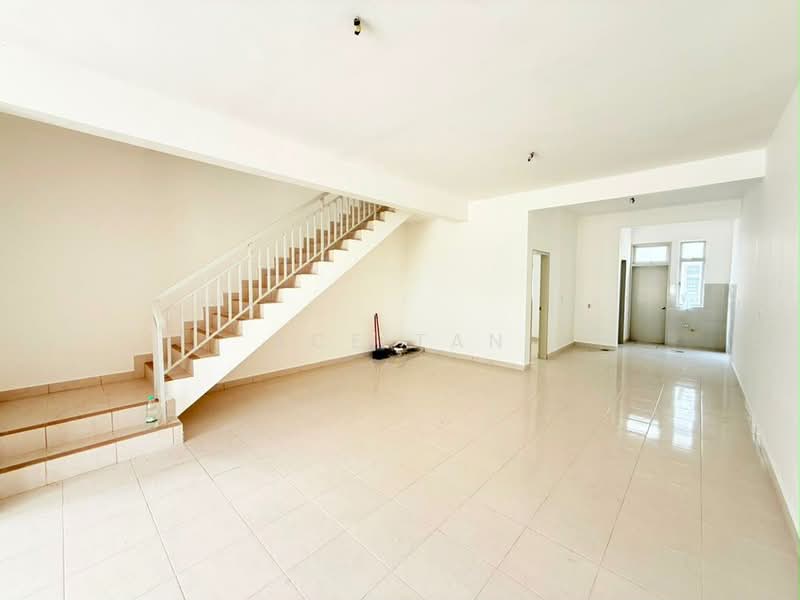 Rumah Teres 2-Tingkat untuk Dijual di Kota Masai (Pasir Gudang) - Ace Tan - Living Room - PropertyGuru.com.my