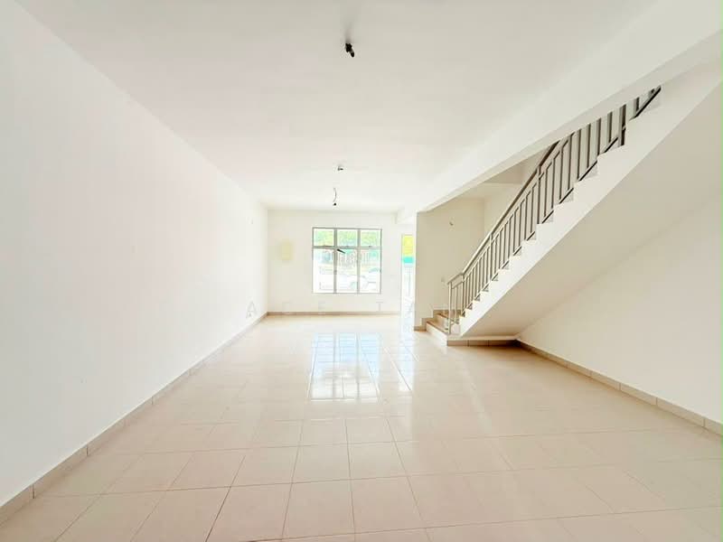 Rumah Teres 2-Tingkat untuk Dijual di Kota Masai (Pasir Gudang) - Ace Tan - Living Room - PropertyGuru.com.my