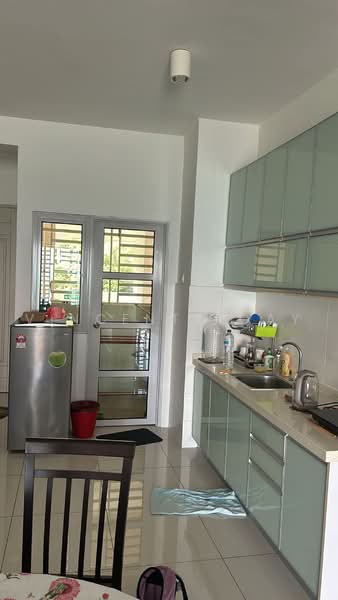 Kondominium untuk Disewa di 10 Island Resort - Vincent Koay - Kitchen - PropertyGuru.com.my