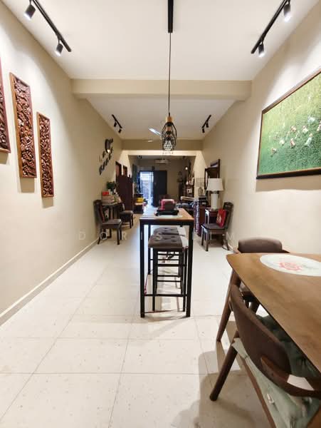 1-storey Terraced House for Sale in Teluk Gadong (Klang) - Doris Lim - Living Room - PropertyGuru.com.my