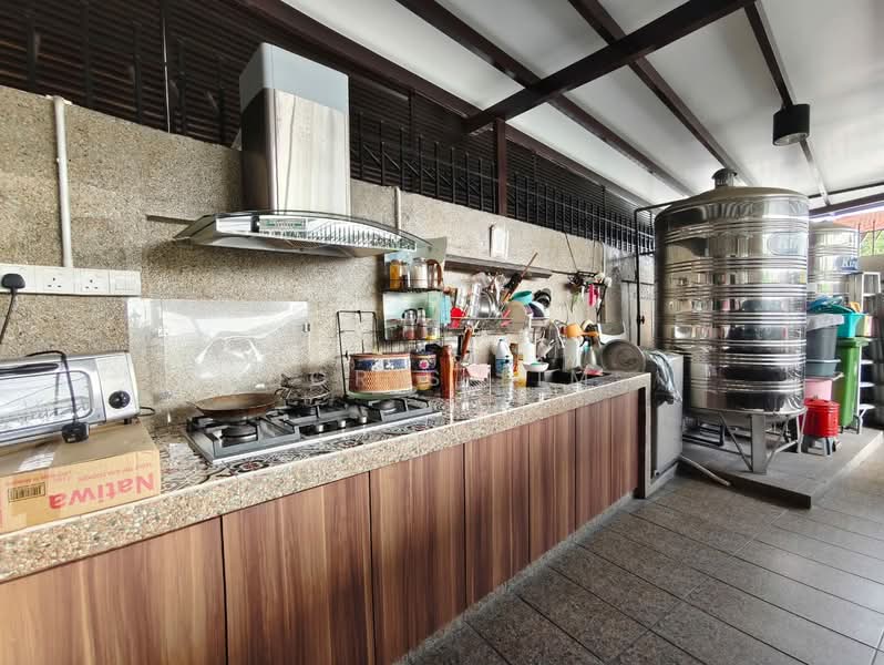1-storey Terraced House for Sale in Teluk Gadong (Klang) - Doris Lim - Kitchen - PropertyGuru.com.my