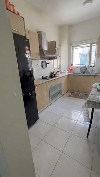 Condominium for Sale at Seri Maya Condominium - Yanny Siow - Kitchen - PropertyGuru.com.my