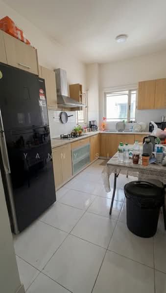 Condominium for Sale at Seri Maya Condominium - Yanny Siow - Kitchen - PropertyGuru.com.my