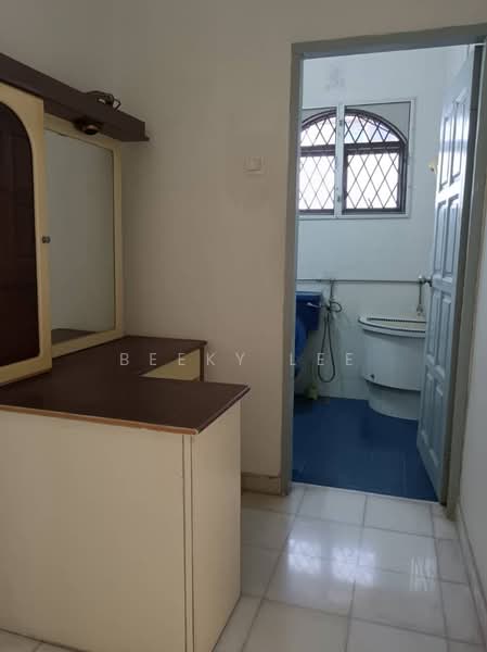 Bungalow House untuk Dijual di Taman Lake View (Taiping) - Beeky Lee - Bathroom - PropertyGuru.com.my