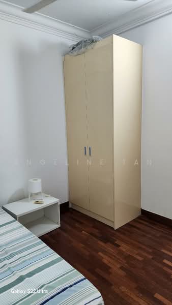 Kediaman Servis untuk Disewa di Subang Avenue - Angeline Tan - Bedroom - PropertyGuru.com.my