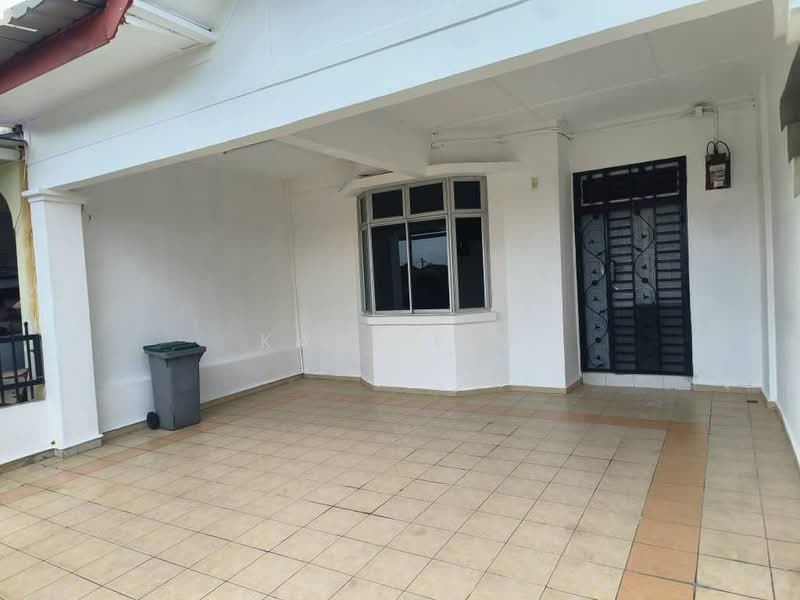 Rumah Teres 2-Tingkat untuk Dijual di Taman Universiti (Skudai) - Karl Lim - Exterior - PropertyGuru.com.my