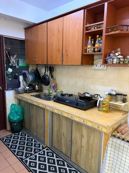 Apartment for Sale at Vista Subang - Edmund Goh - Kitchen - PropertyGuru.com.my