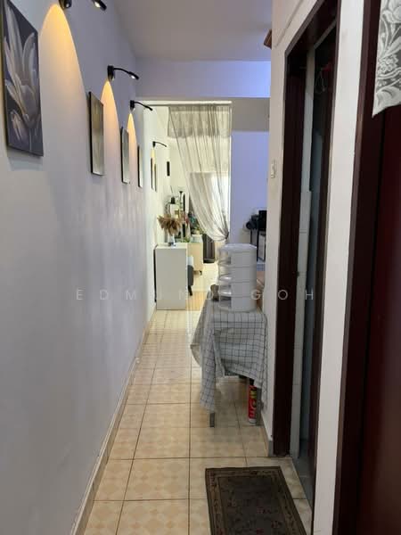 Apartment for Sale at Vista Subang - Edmund Goh - Corridor - PropertyGuru.com.my