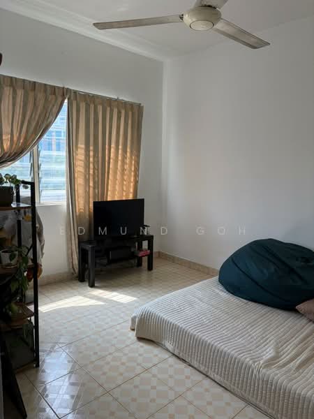 Apartment for Sale at Vista Subang - Edmund Goh - Bedroom - PropertyGuru.com.my