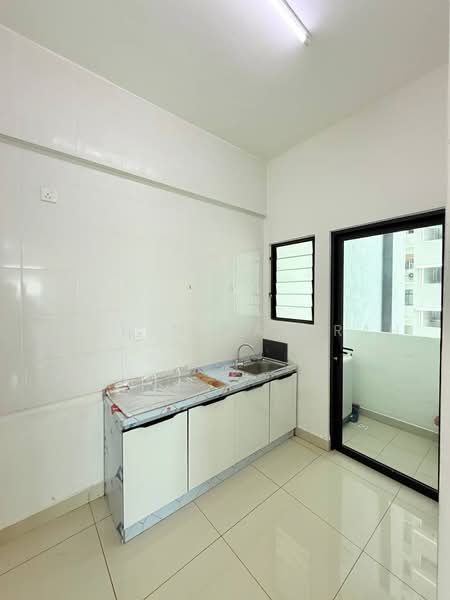 Condominium for Sale at ForestVille - Tasnim Bahirah - Kitchen - PropertyGuru.com.my