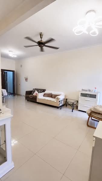 Condominium for Sale at Pelangi Utama 2 - Vincent Chin - Living Room - PropertyGuru.com.my
