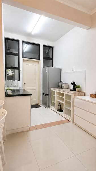 Condominium for Sale at Pelangi Utama 2 - Vincent Chin - Kitchen - PropertyGuru.com.my