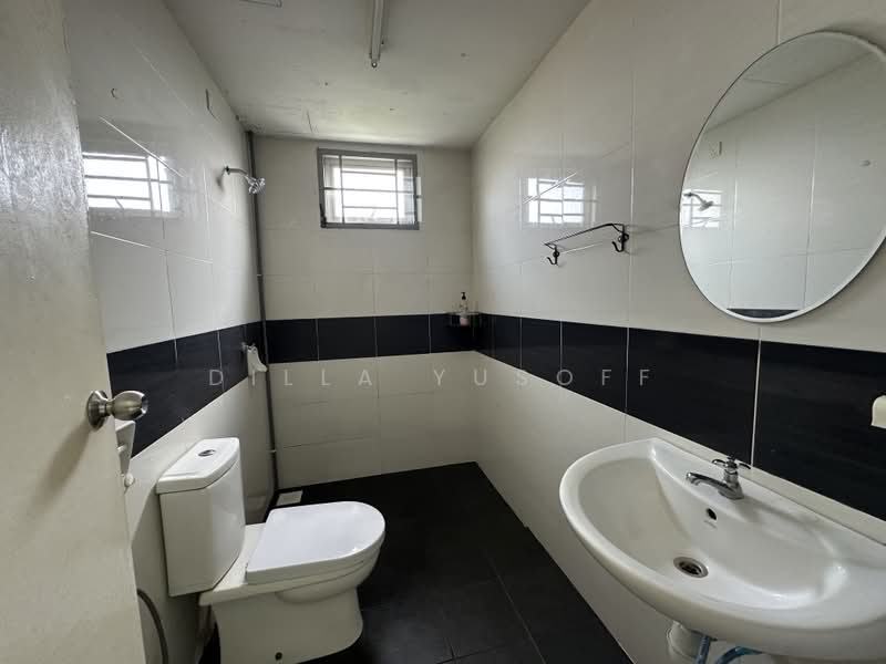 Kondominium untuk Dijual di Pangsapuri Anggun - DILLA YUSOFF - Bathroom - PropertyGuru.com.my