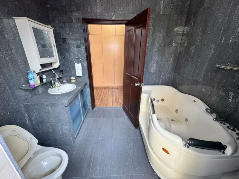 Semi-Detached House for Sale in Ampang Jaya (Ampang) - Welson Moo - Bathroom - PropertyGuru.com.my