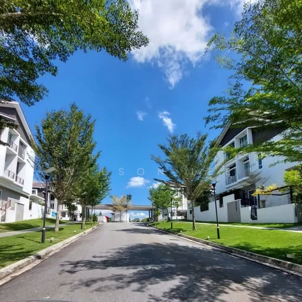 Rumah Teres 3-Tingkat untuk Dijual di Bandar Rinching (Semenyih) - Wilson Lee - Exterior - PropertyGuru.com.my