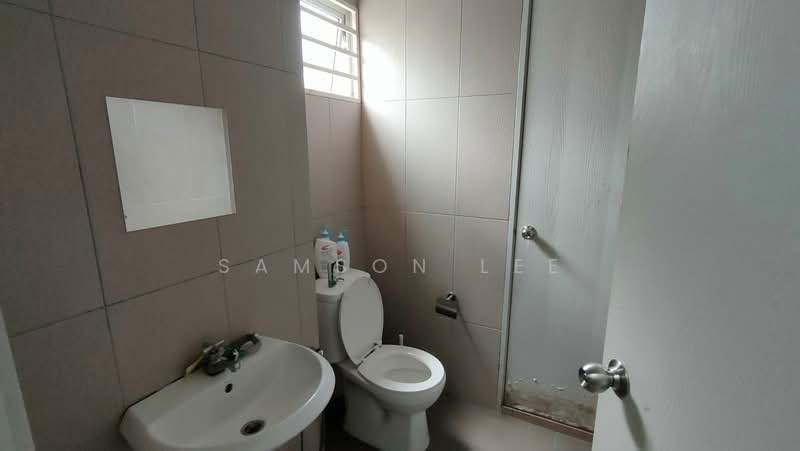 2-storey Terraced House for Sale in Bandar Tasik Puteri (Rawang) - Samson Lee - Bathroom - PropertyGuru.com.my