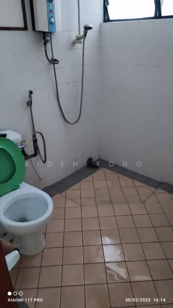 Kondominium untuk Dijual di Bistari Condominium - Aiden Kong - Bathroom - PropertyGuru.com.my