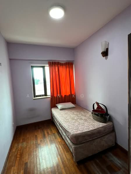 Kondominium untuk Dijual di Bistari Condominium - Aiden Kong - Bedroom - PropertyGuru.com.my
