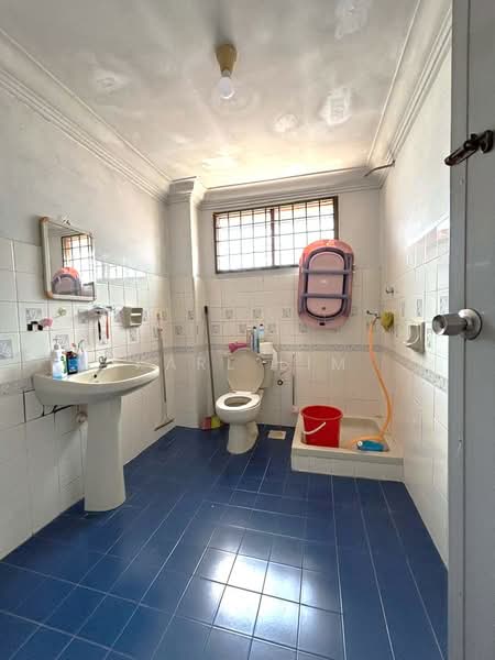 2-storey Terraced House for Sale in Taman Sri Skudai (Skudai) - Karl Lim - Bathroom - PropertyGuru.com.my
