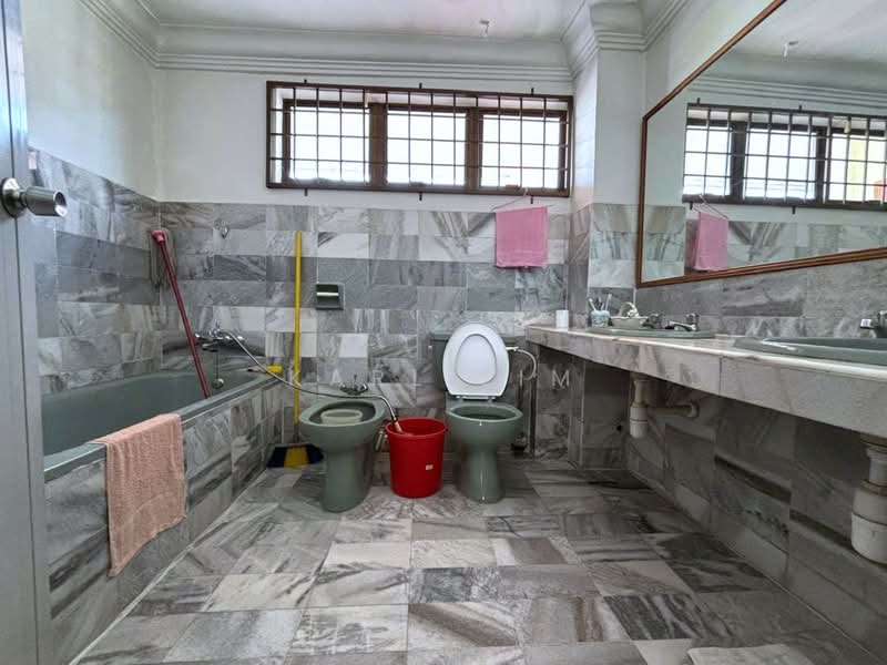 2-storey Terraced House for Sale in Taman Sri Skudai (Skudai) - Karl Lim - Bathroom - PropertyGuru.com.my