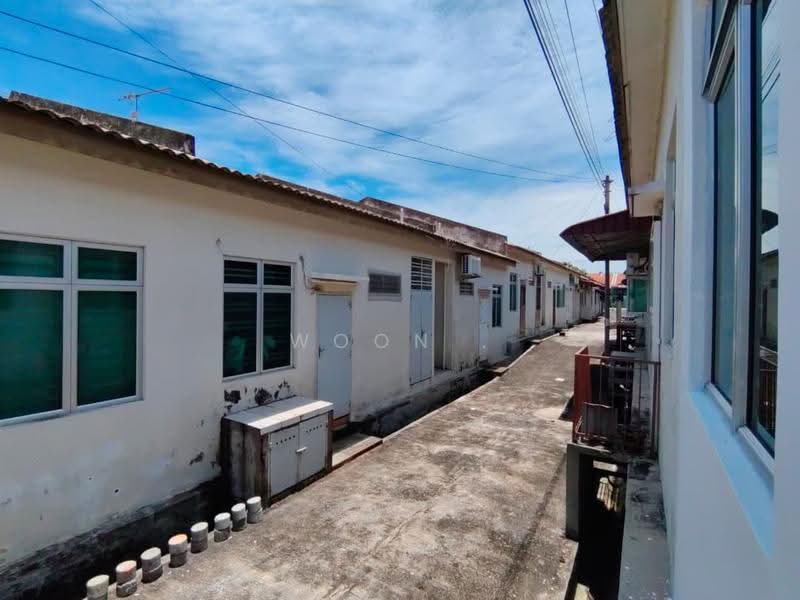 1-storey Terraced House for Rent in Taman Krubong Jaya (Krubong) - Woon . - Exterior - PropertyGuru.com.my