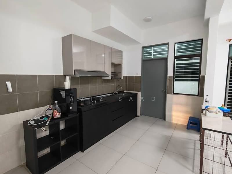 Rumah Teres 2-Tingkat untuk Disewa di Sungai Buloh (Selangor) - Aziz Saad - Kitchen - PropertyGuru.com.my