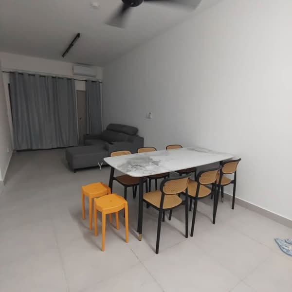 Kediaman Servis untuk Disewa di 168 Park Residensi Selayang - YC Lee - Living Room - PropertyGuru.com.my